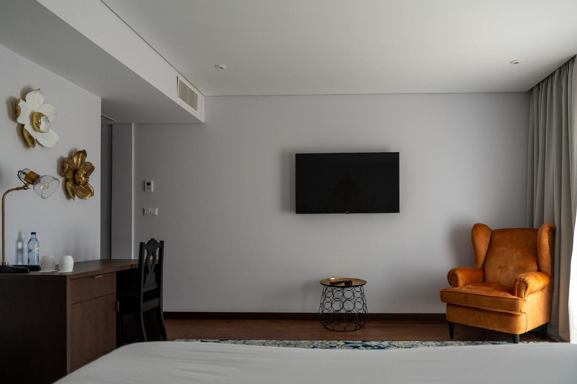 Palacio Santa Catarina Hotel أنغرا دو إِراويزو المظهر الخارجي الصورة