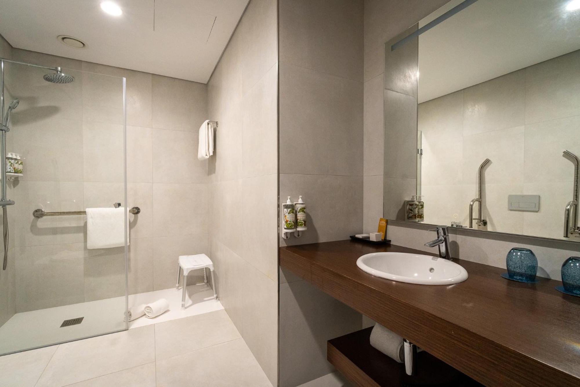 Palacio Santa Catarina Hotel أنغرا دو إِراويزو المظهر الخارجي الصورة